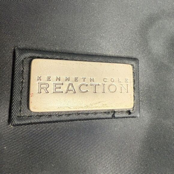 Kenneth Cole Reaction Black Messenger Laptop Bag 14.6” Satin PVC Organizer - Picture 4 of 16